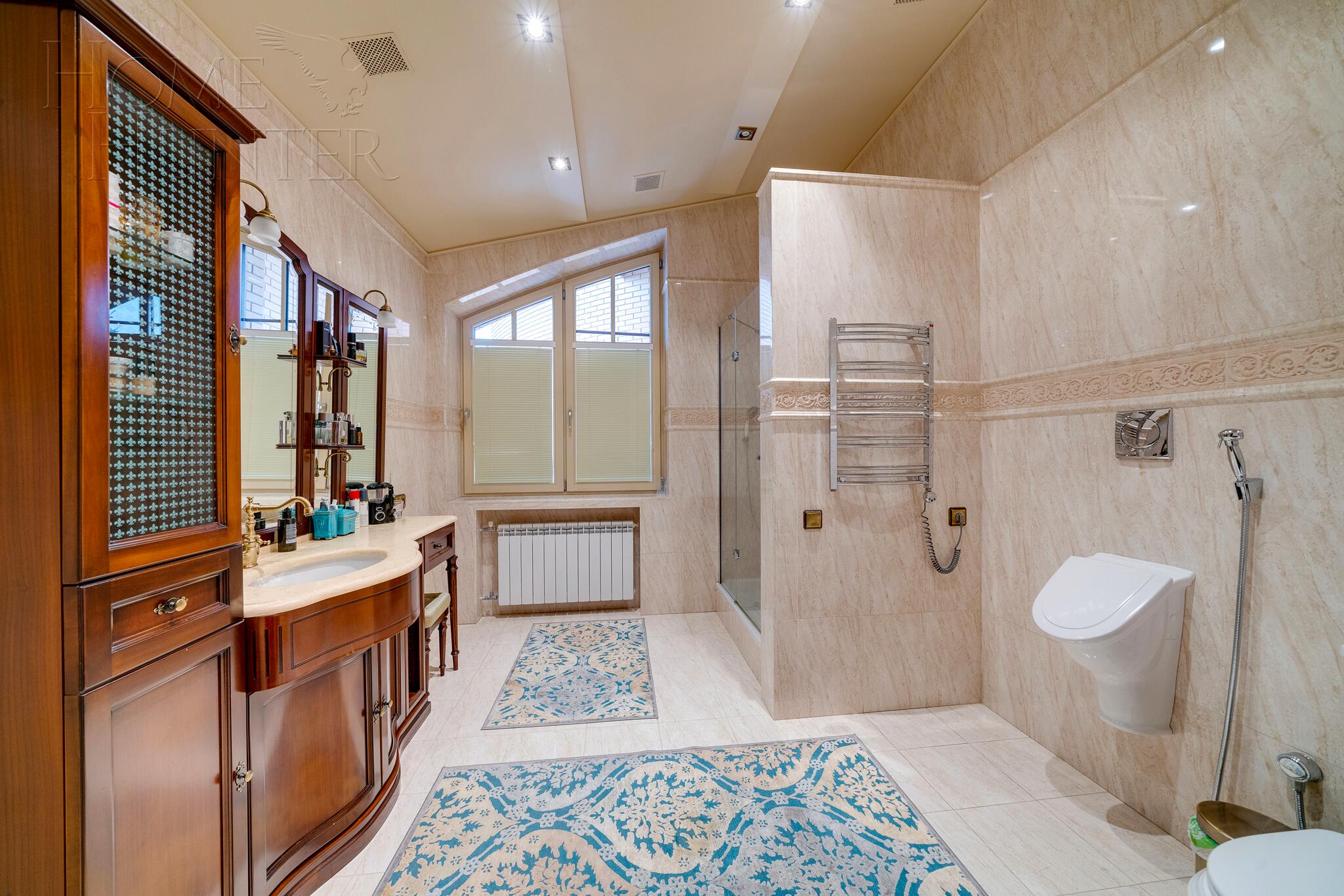 2-этажный коттедж 624 м² с отделкой