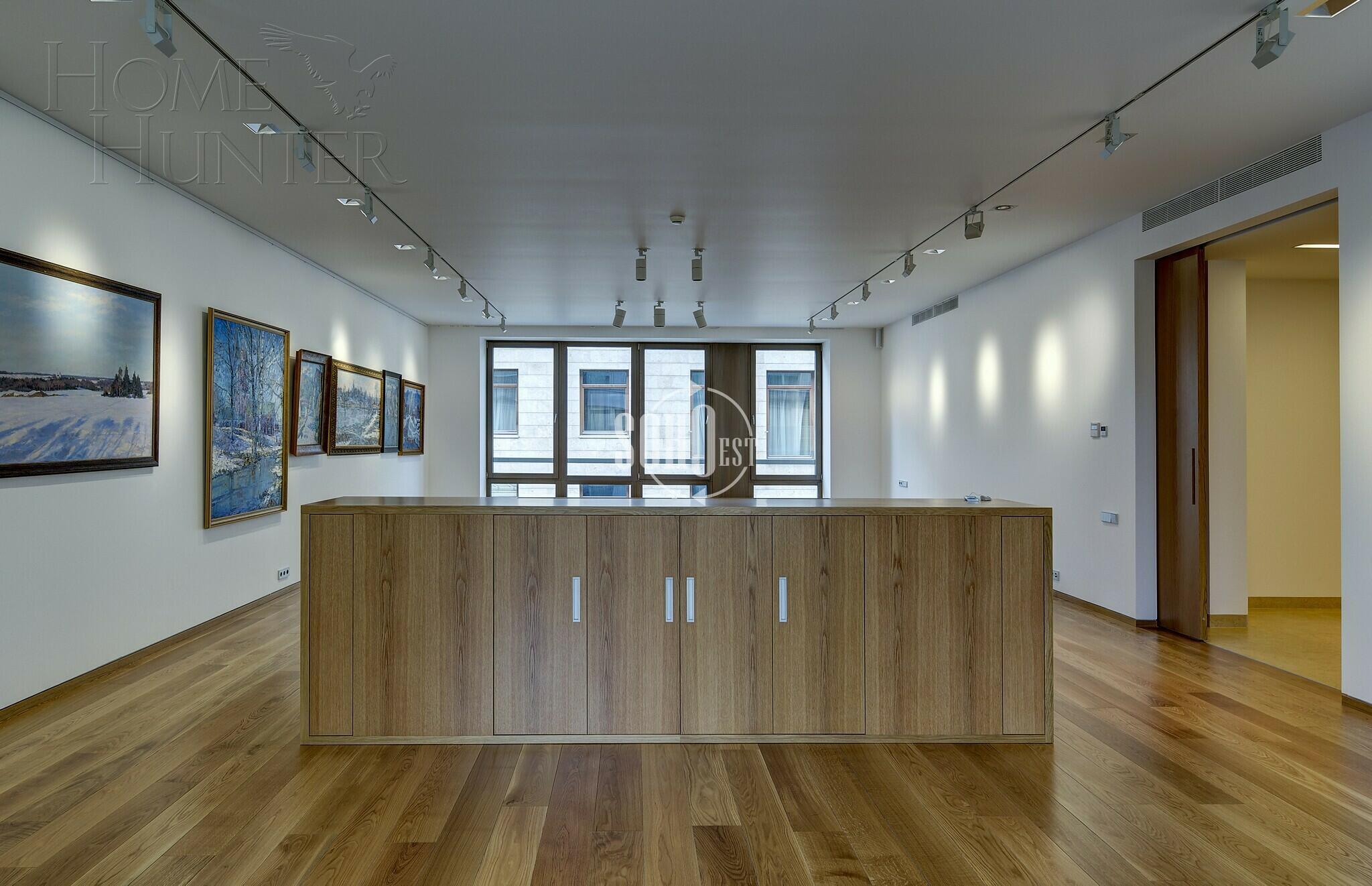 4-КОМН. КВАРТИРА С ОТДЕЛКОЙ 275.3 М² НА 3 ЭТАЖЕ