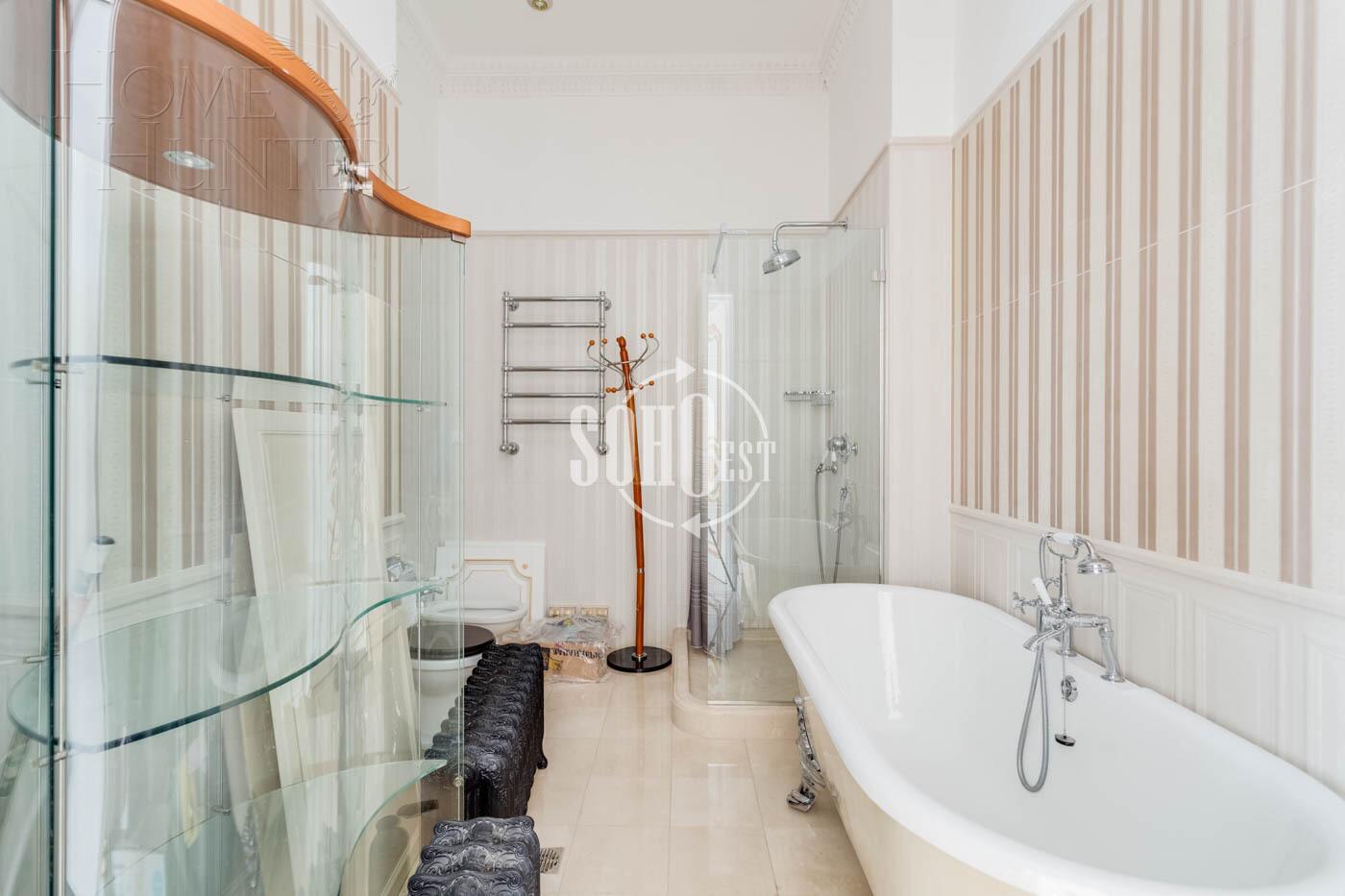 3-КОМН. КВАРТИРА БЕЗ ОТДЕЛКИ 160 М² НА 2 ЭТАЖЕ