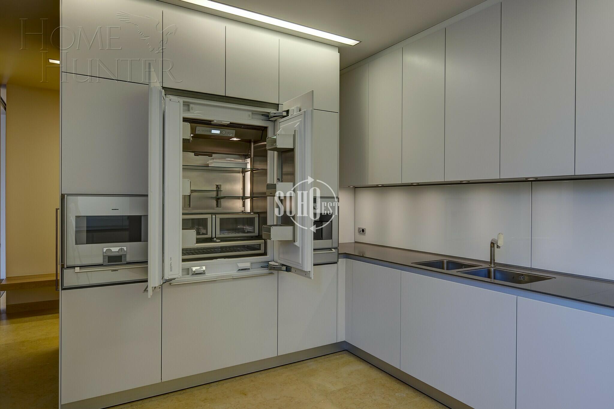 4-КОМН. КВАРТИРА С ОТДЕЛКОЙ 275.3 М² НА 3 ЭТАЖЕ