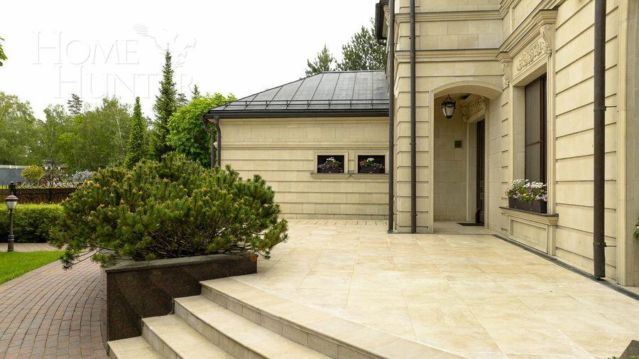 2-этажный коттедж 705 м² с отделкой