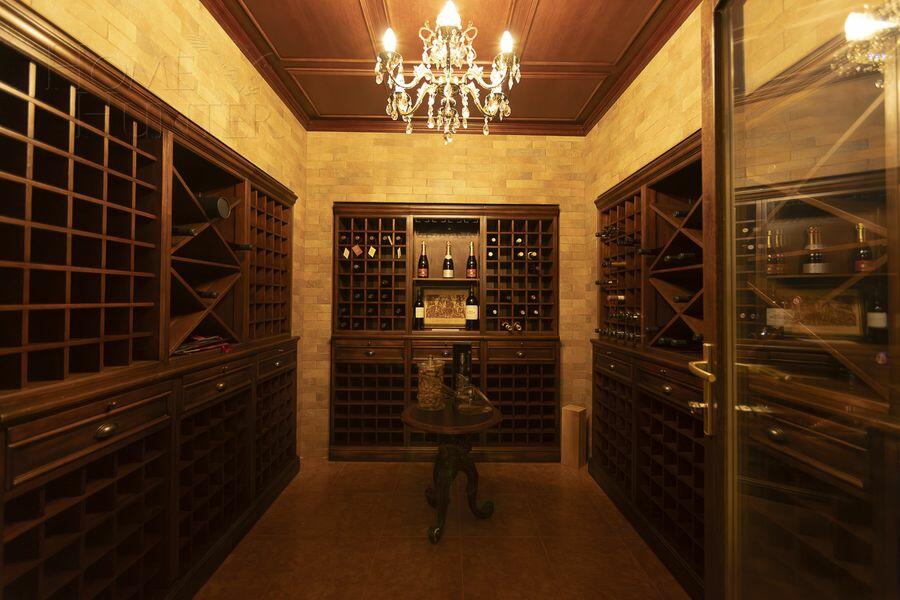 2-этажный коттедж 705 м² с отделкой