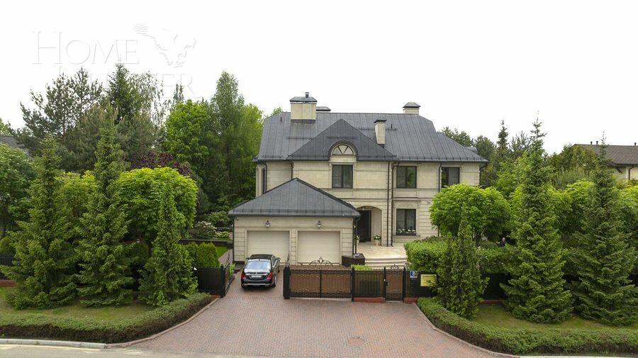 2-этажный коттедж 705 м² с отделкой