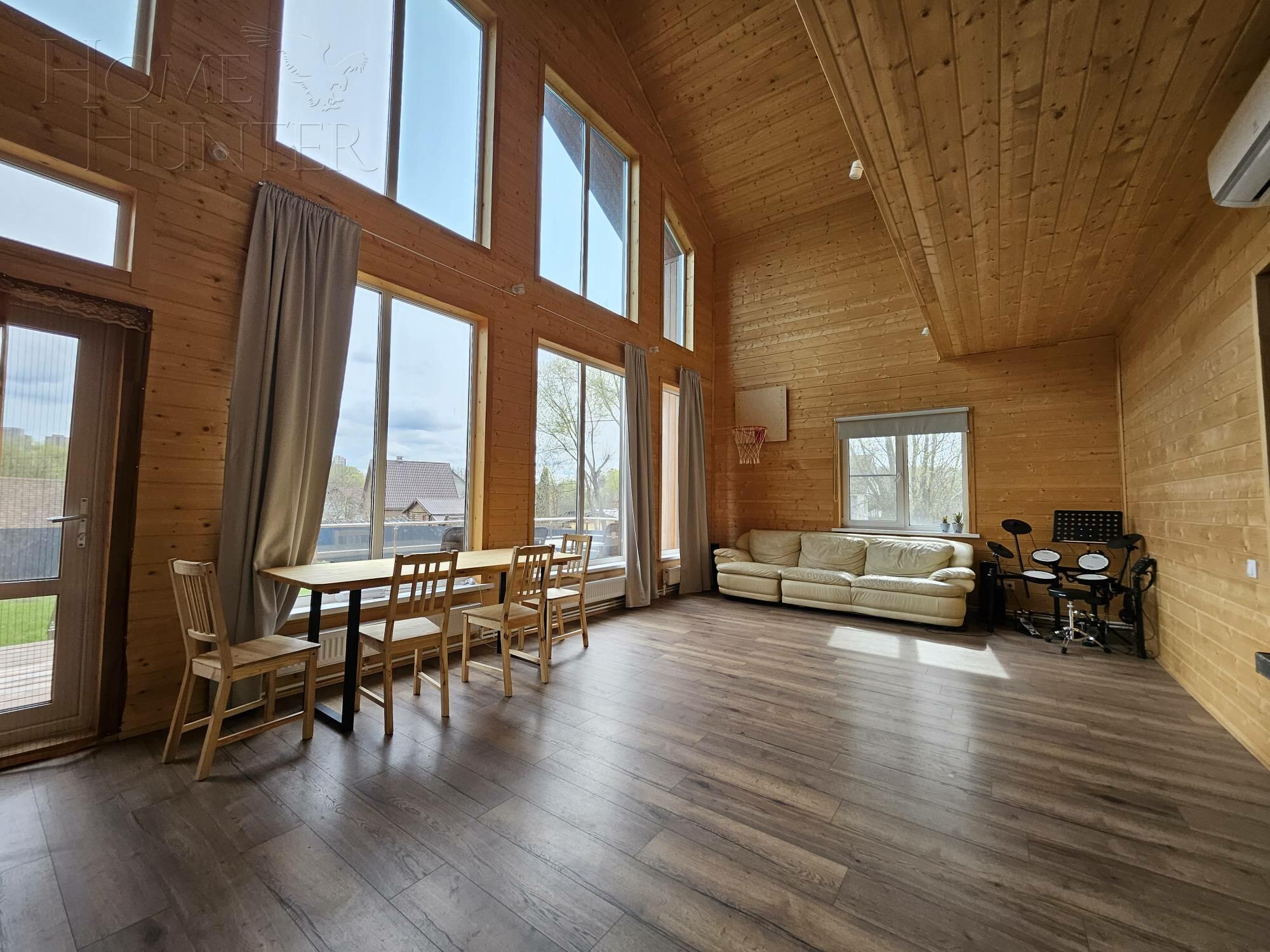 2-этажный коттедж 160 м² с отделкой