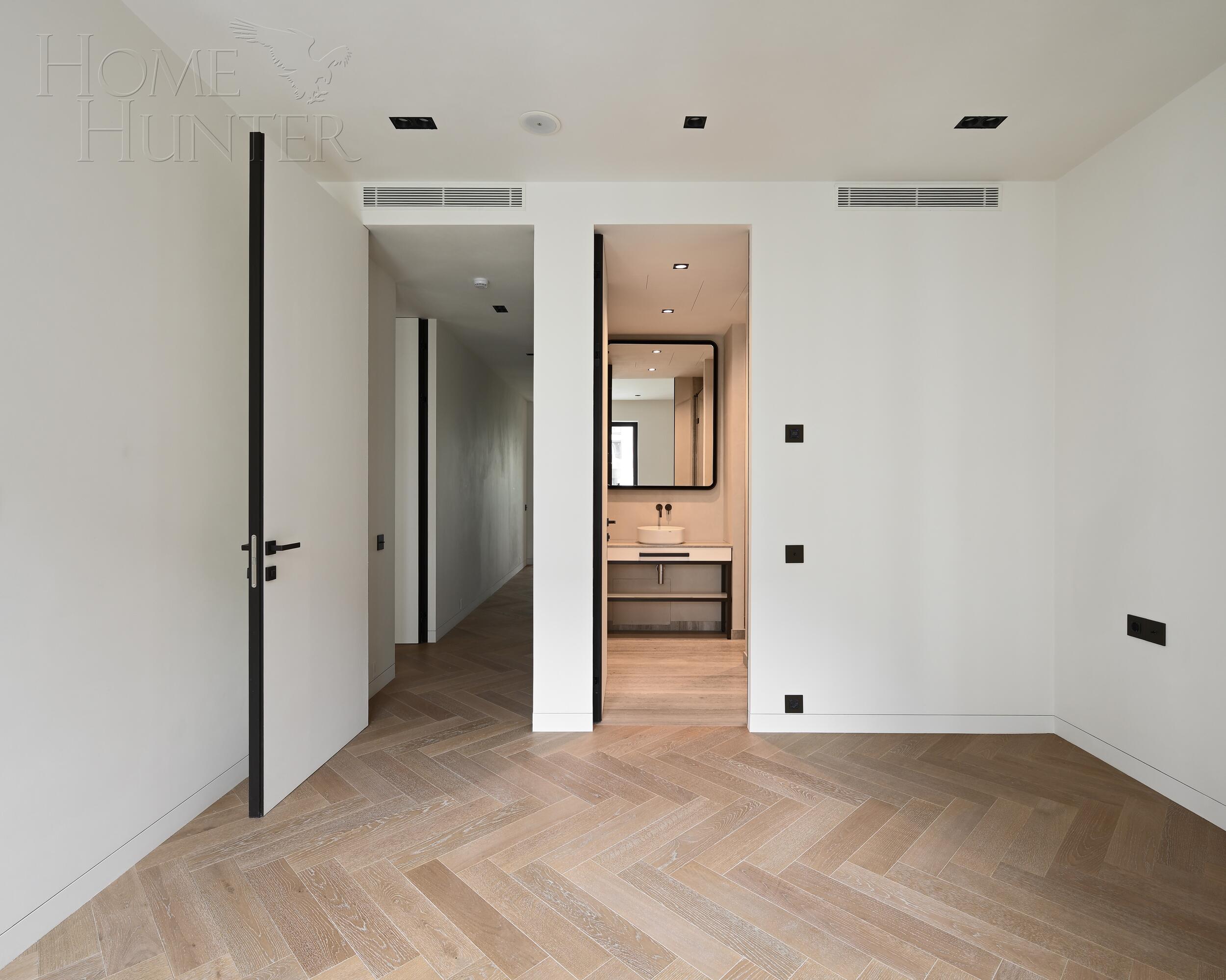 3-КОМН. КВАРТИРА С ОТДЕЛКОЙ 121.3 М² НА 3 ЭТАЖЕ