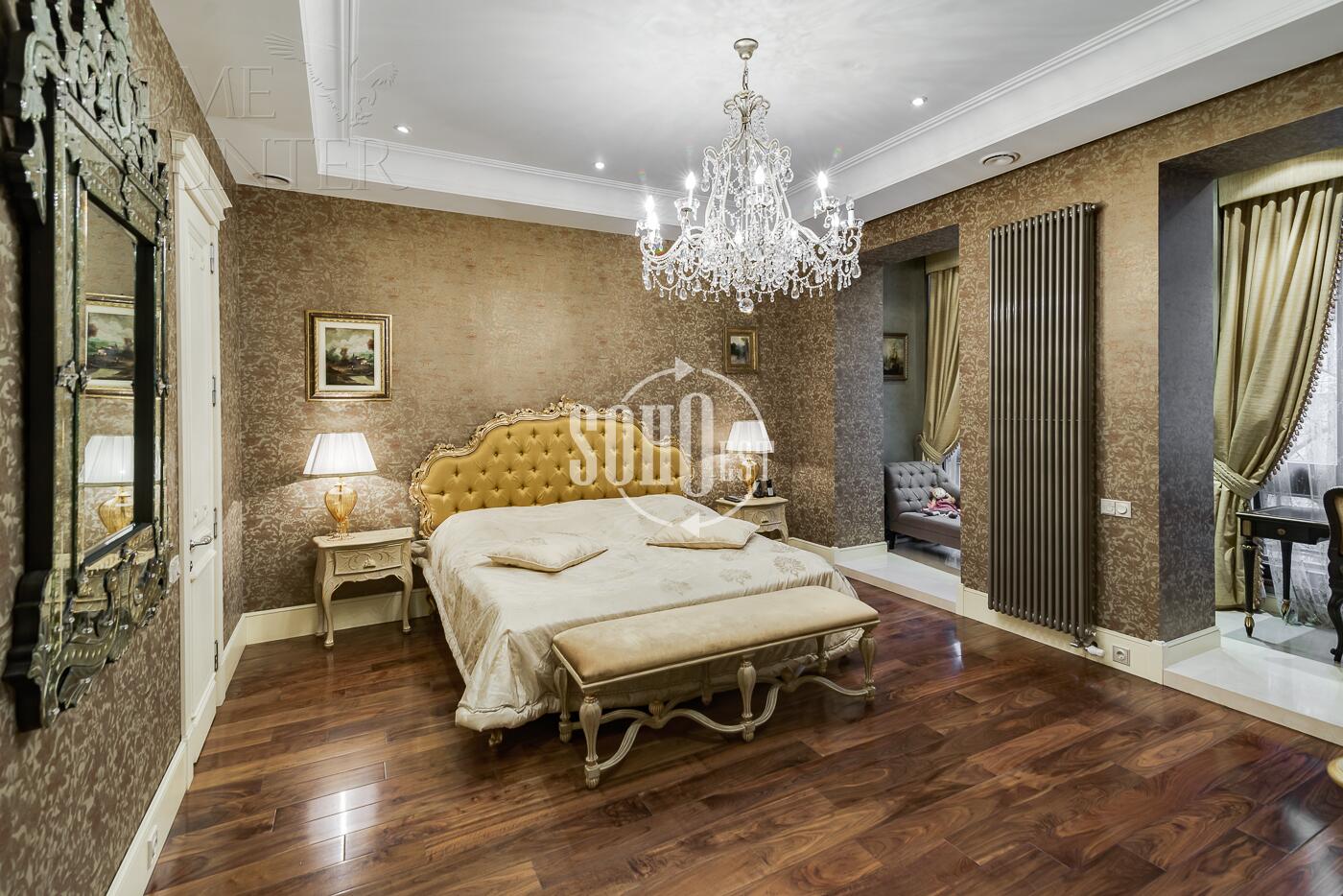 5-КОМН. КВАРТИРА С ОТДЕЛКОЙ 240 М² НА 3 ЭТАЖЕ