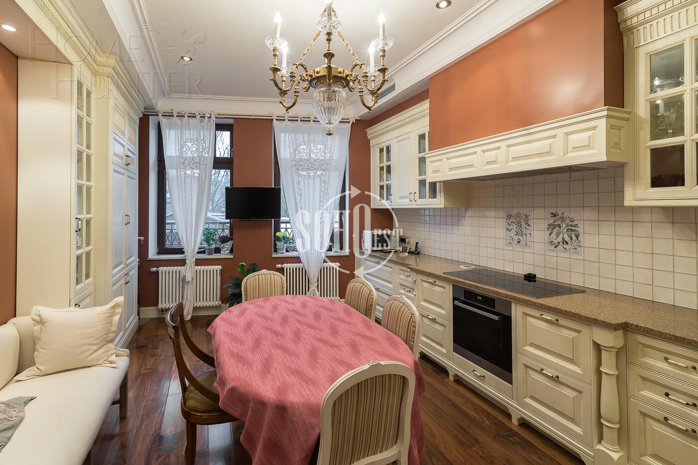 5-КОМН. КВАРТИРА С ОТДЕЛКОЙ 240 М² НА 3 ЭТАЖЕ