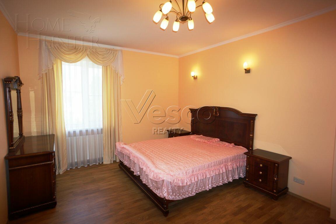 2-этажный таунхаус 640 м² с отделкой