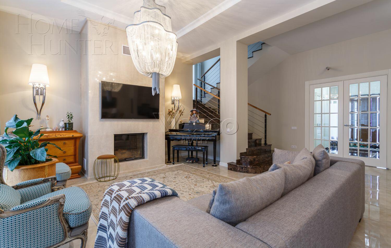 3-этажный таунхаус 360 м² с отделкой