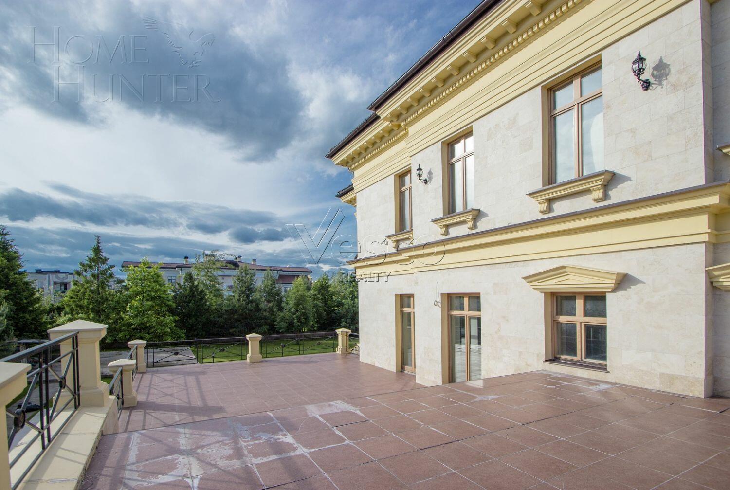 2-этажный коттедж 800 м² с отделкой