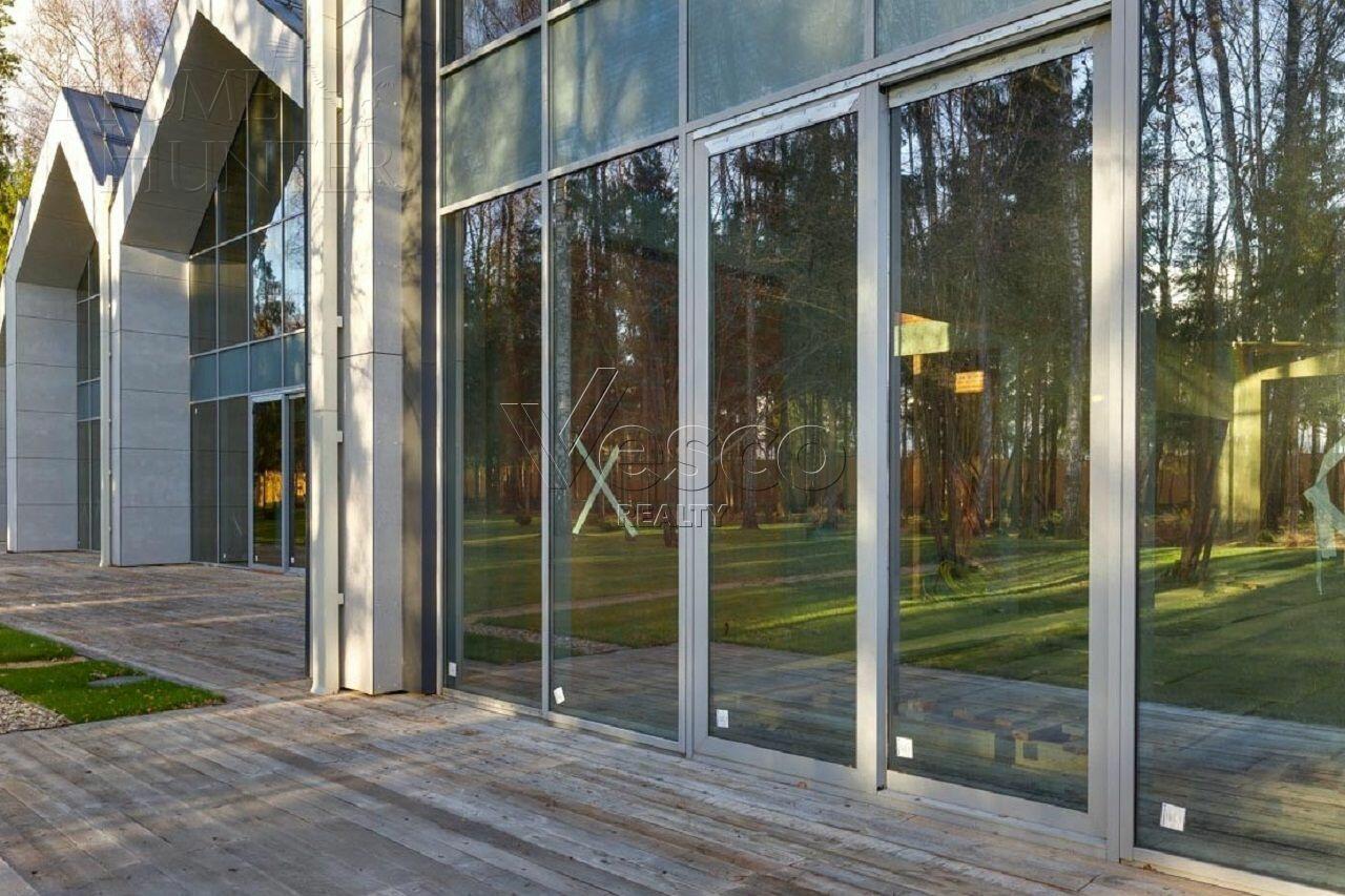 2-этажный коттедж 3 067 м² без отделки