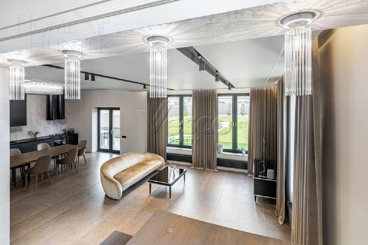 2-этажный коттедж 280 м² с отделкой