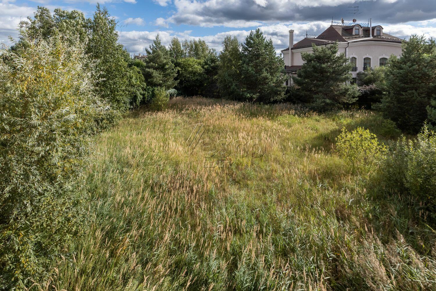 2-этажный коттедж 600 м² без отделки