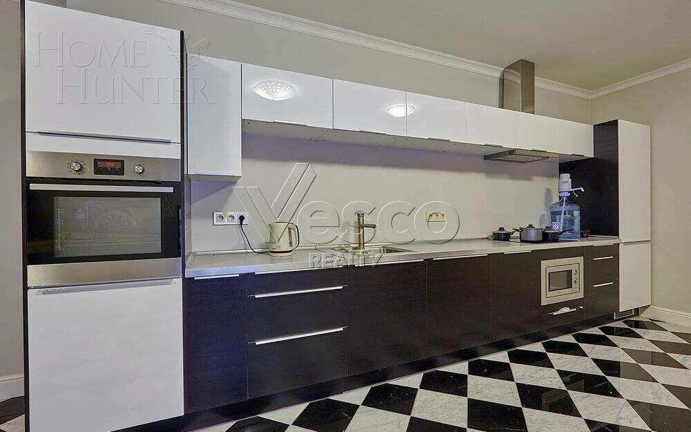 2-этажный коттедж 1 372 м² с отделкой