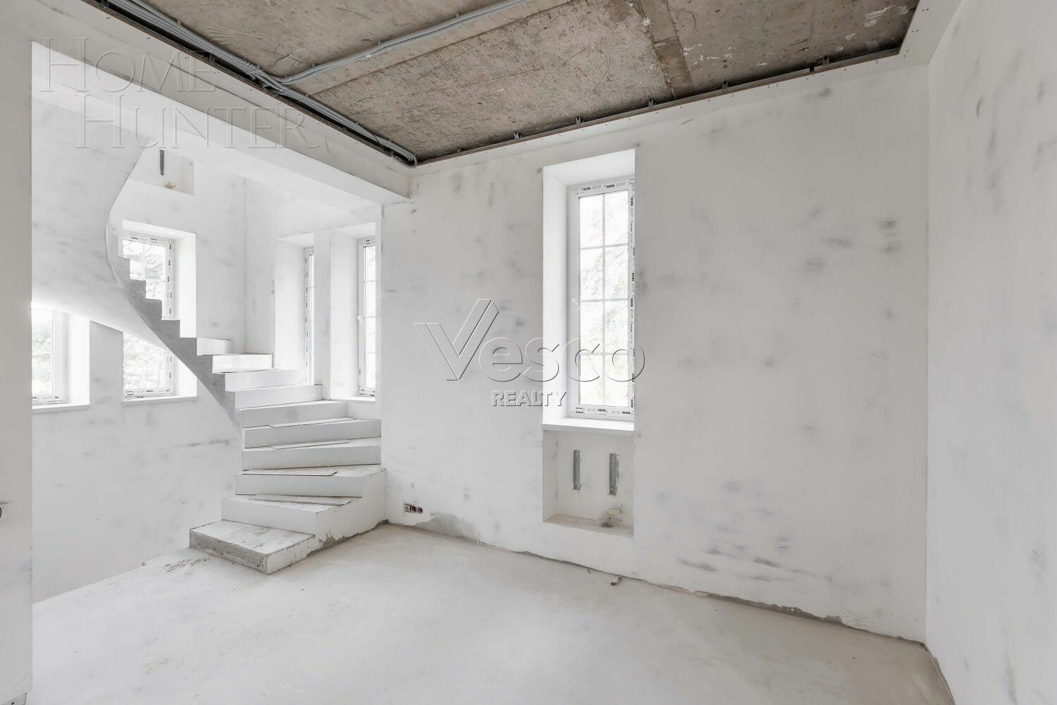 3-этажный коттедж 297 м² без отделки