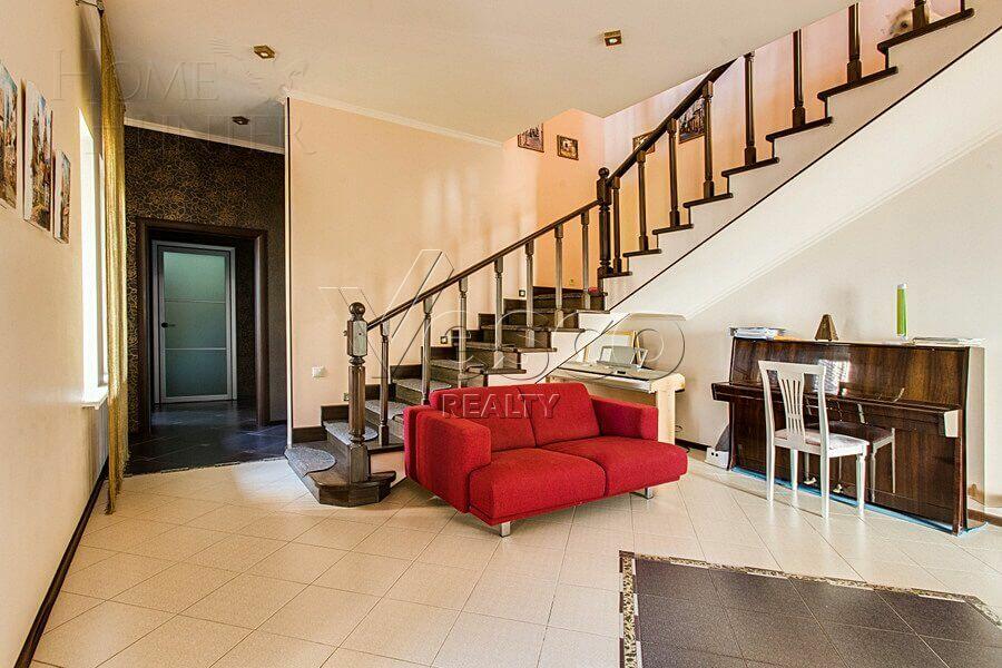 2-этажный коттедж 340 м² с отделкой