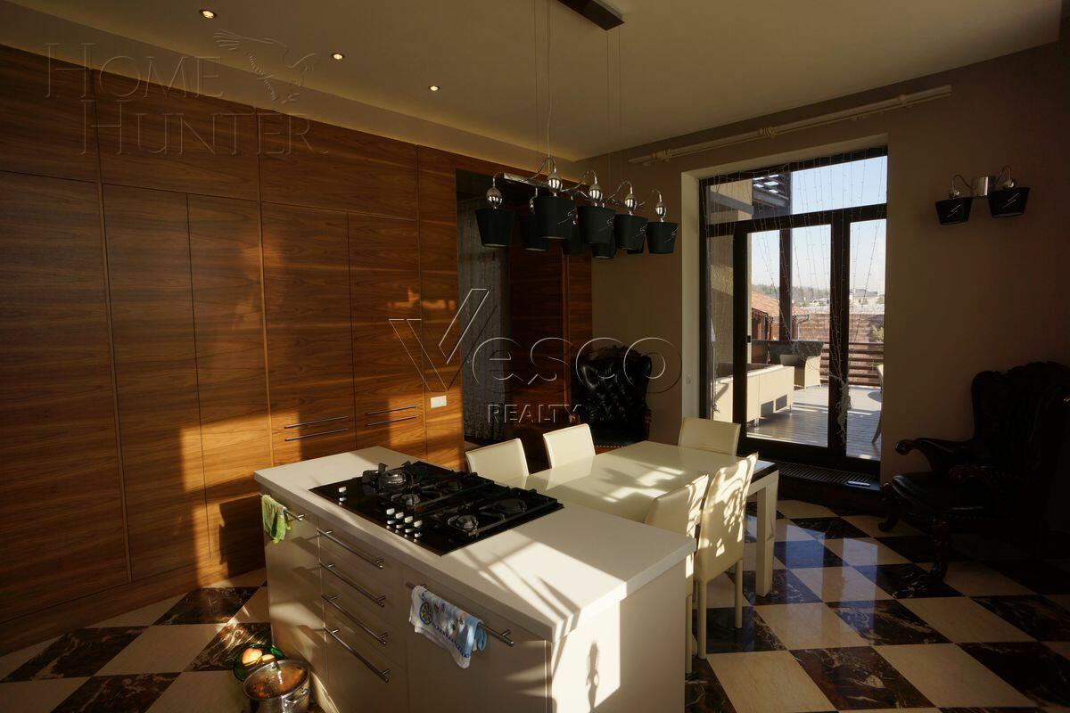 2-этажный коттедж 600 м² с отделкой