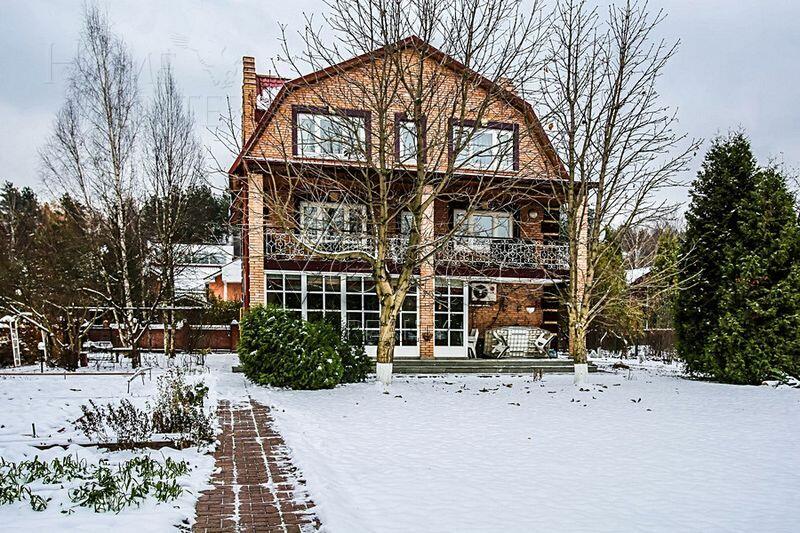 2-этажный коттедж 360 м² с отделкой