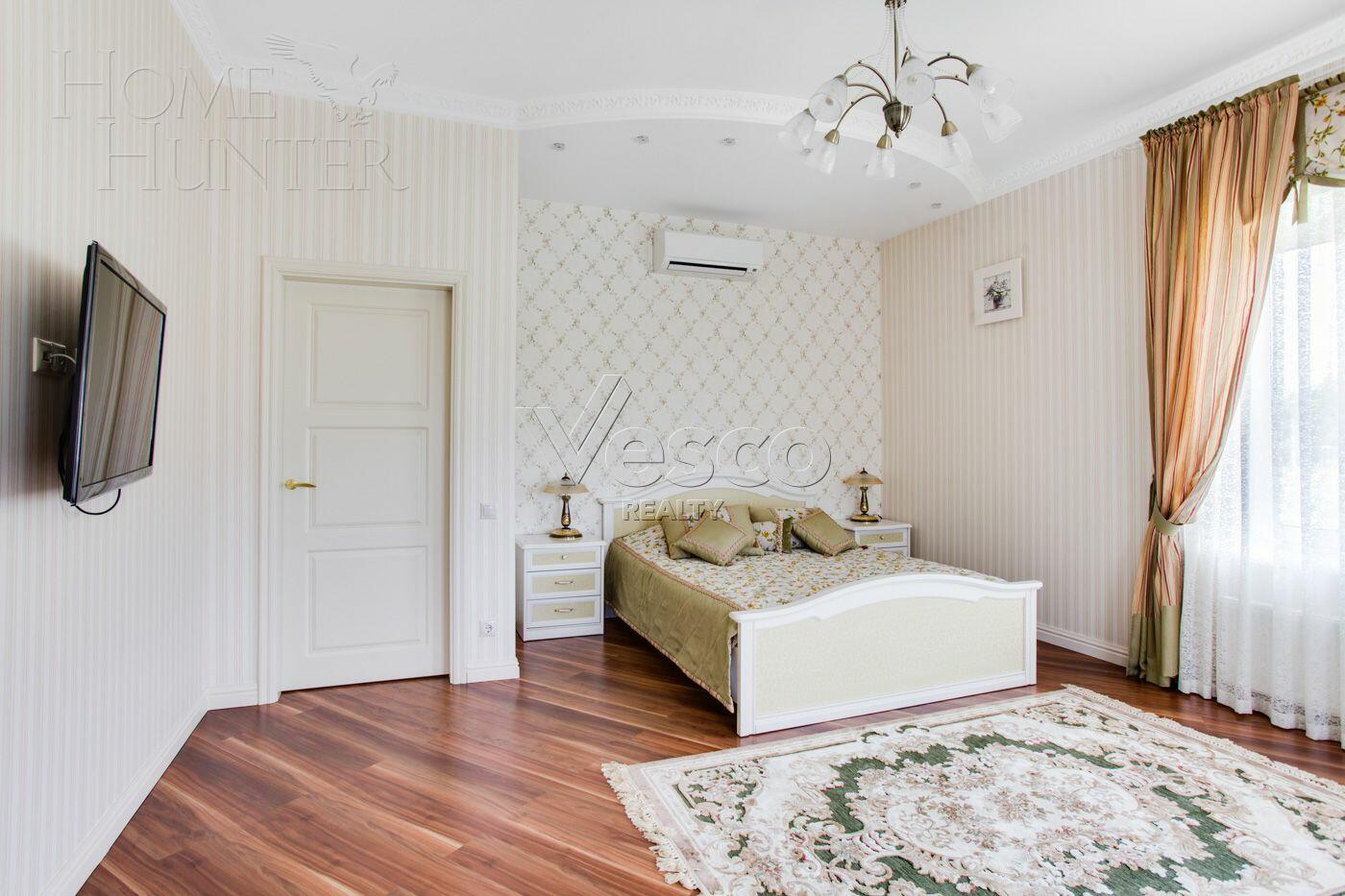 2-этажный коттедж 500 м² с отделкой