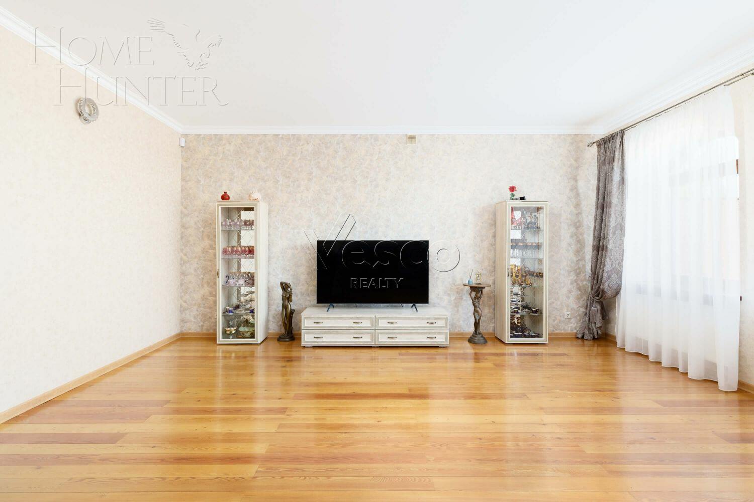 3-этажный коттедж 503 м² с отделкой