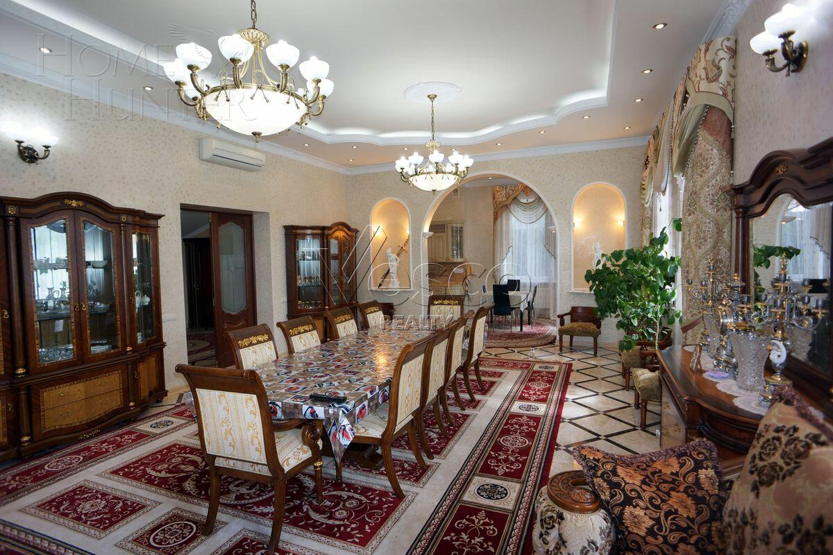 2-этажный коттедж 500 м² с отделкой