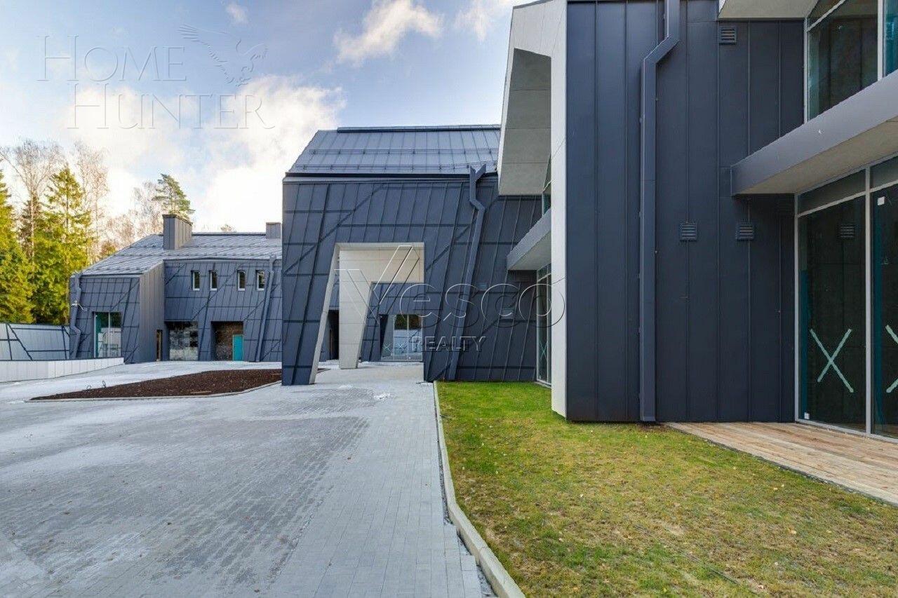 2-этажный коттедж 3 067 м² без отделки