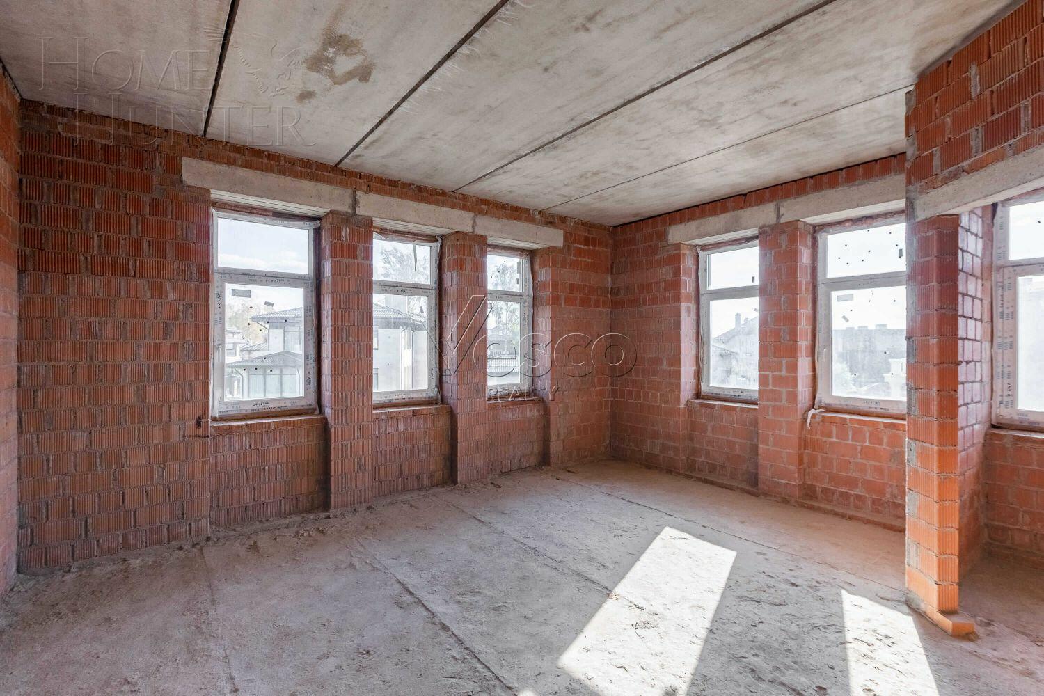 2-этажный коттедж 270 м² без отделки