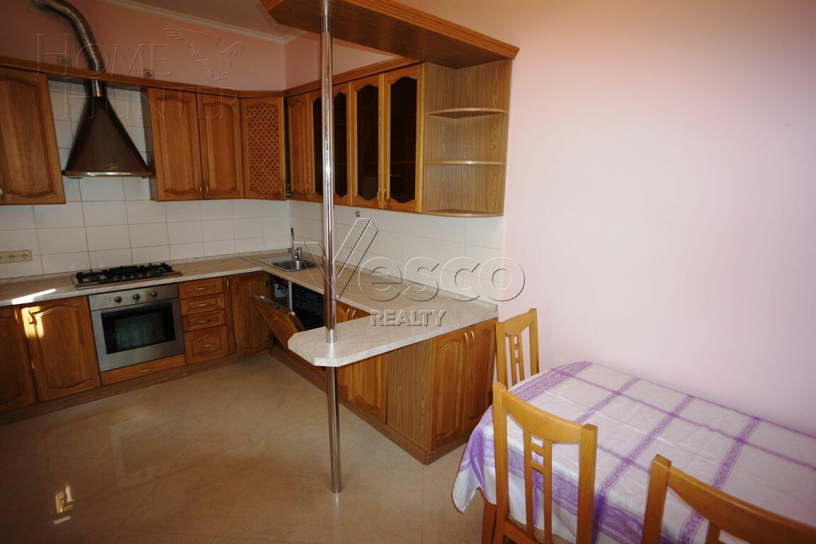 2-этажный таунхаус 640 м² с отделкой