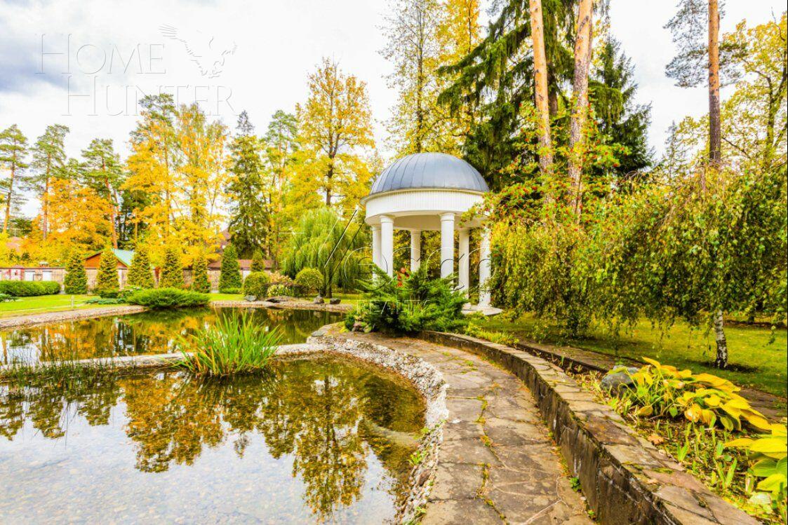 2-этажный коттедж 1 400 м² с отделкой