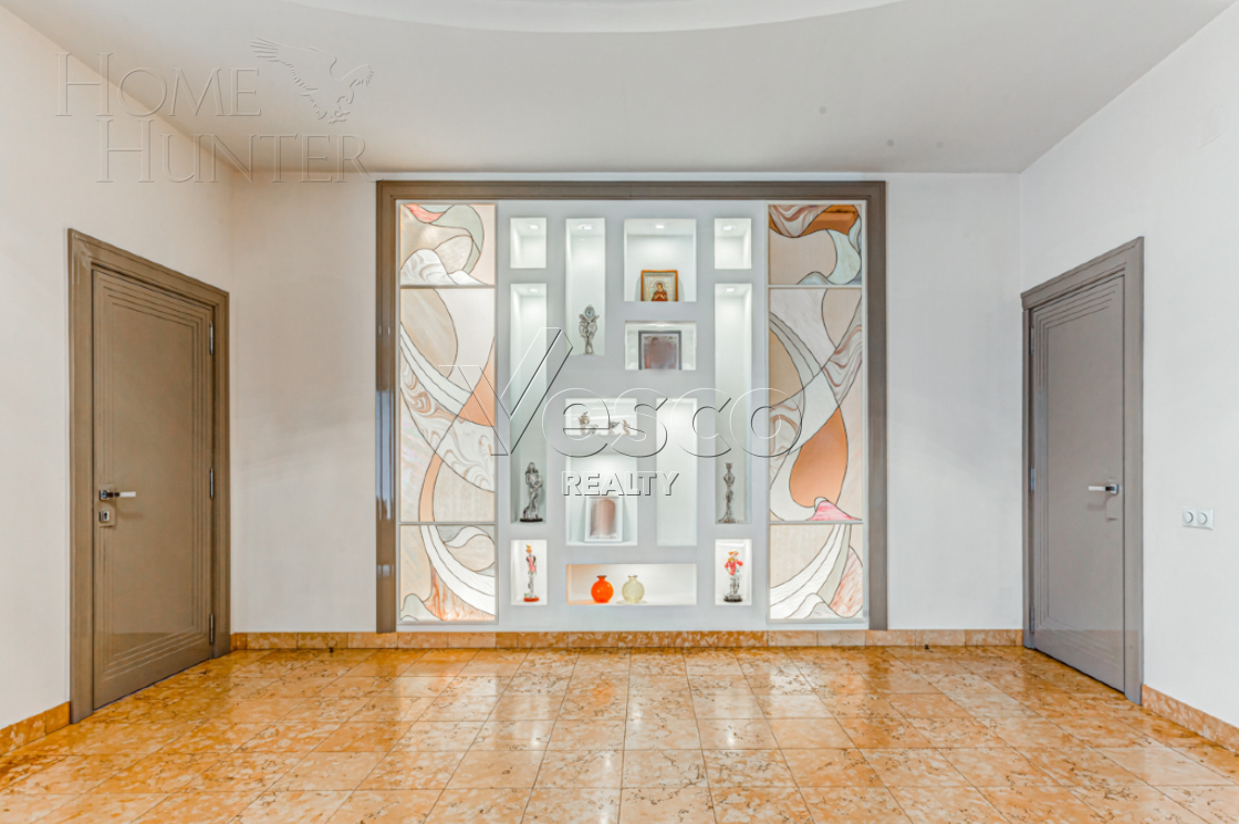 2-этажный коттедж 1 400 м² с отделкой