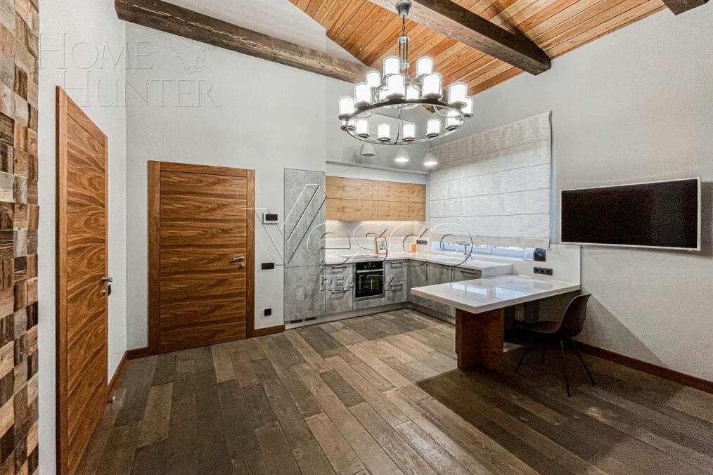 2-этажный коттедж 1 700 м² без отделки