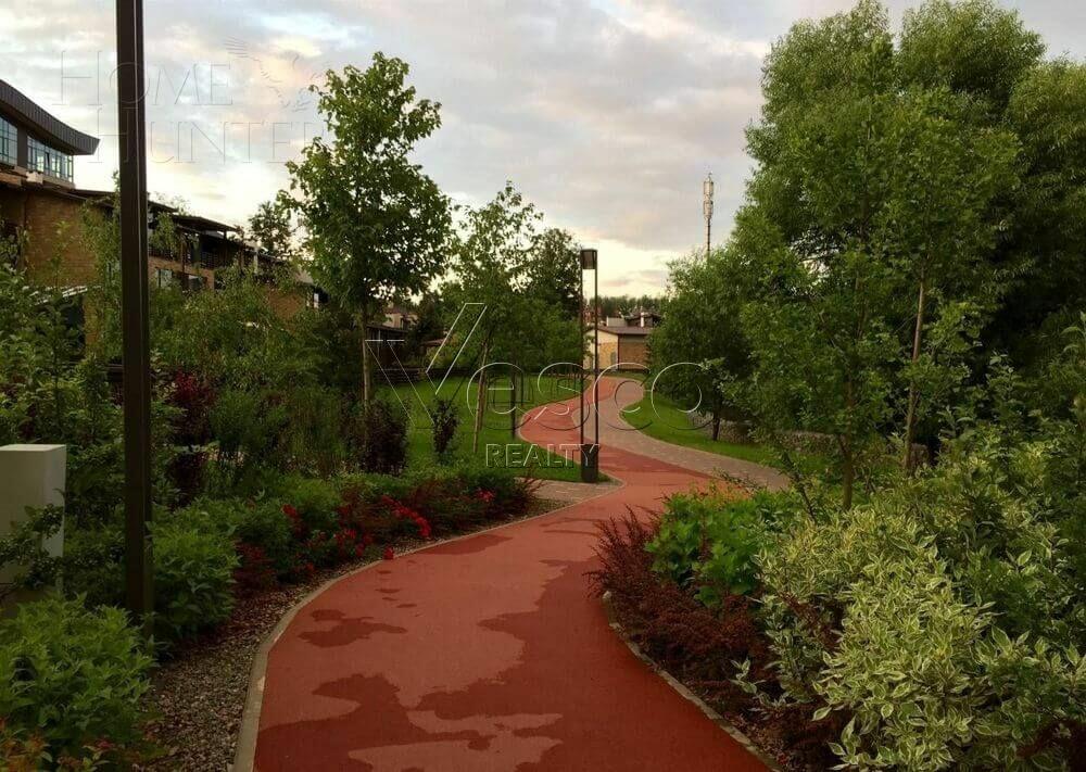 3-этажный таунхаус 286 м² с отделкой