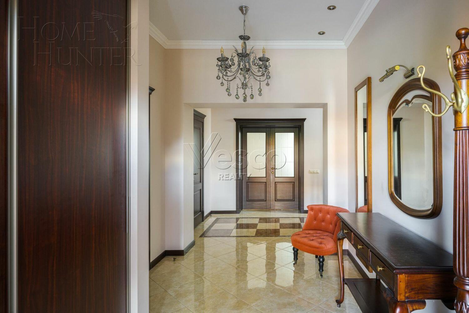 2-этажный коттедж 420 м² с отделкой