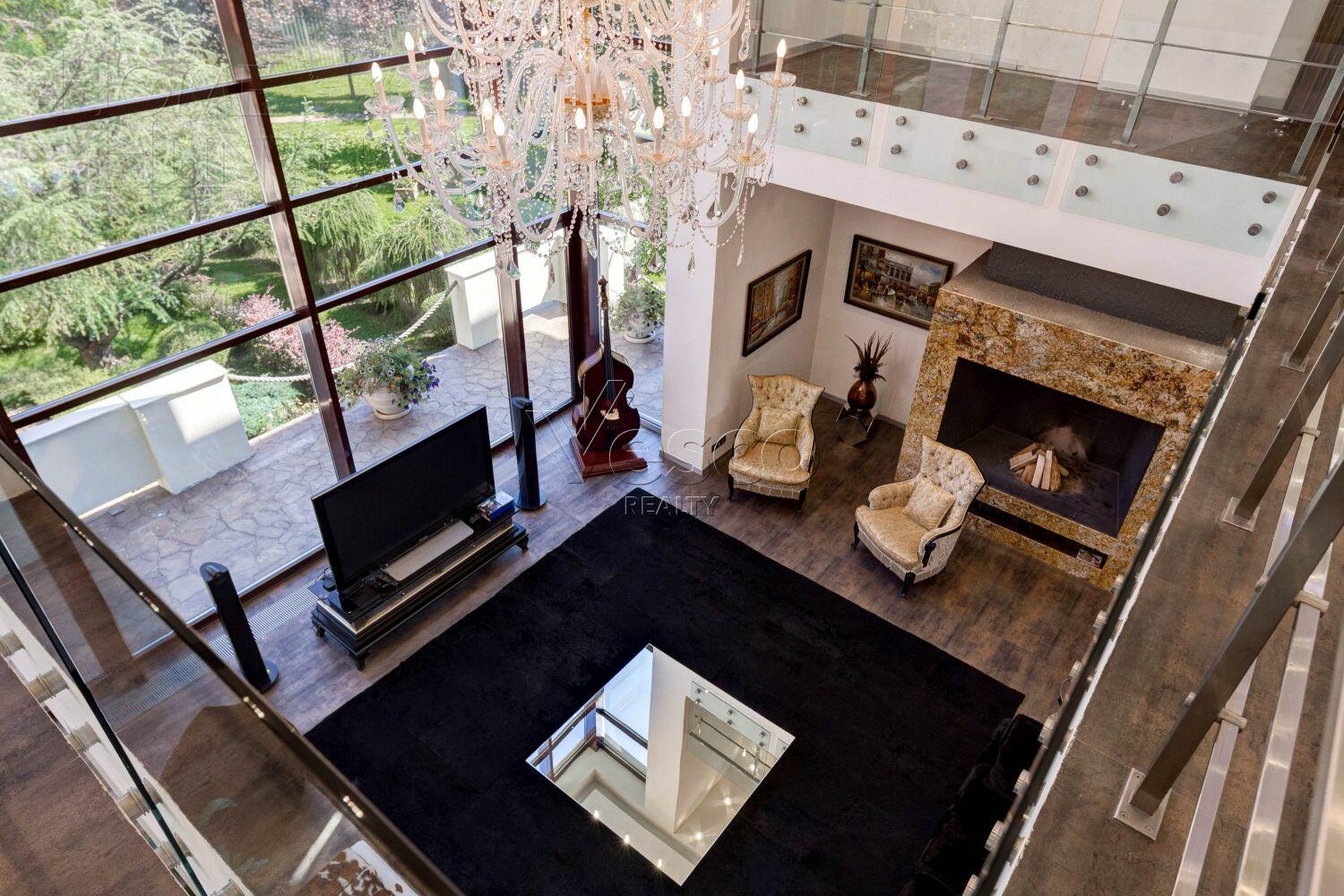 2-этажный коттедж 1 200 м² с отделкой