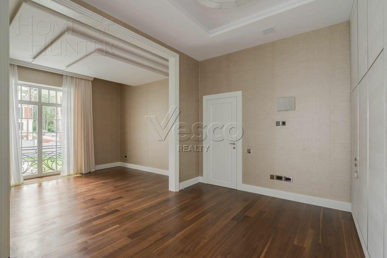 2-этажный коттедж 1 015 м² с отделкой