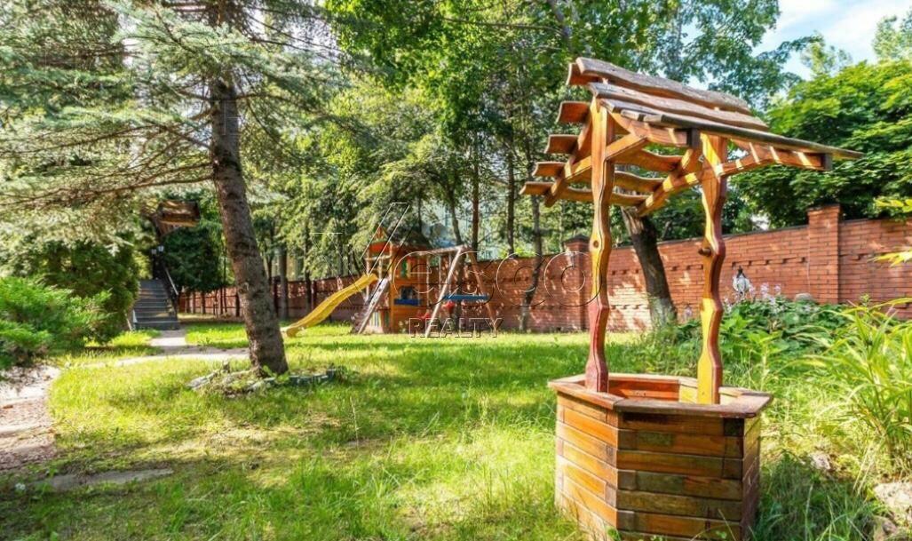 2-этажный коттедж 650 м² с отделкой