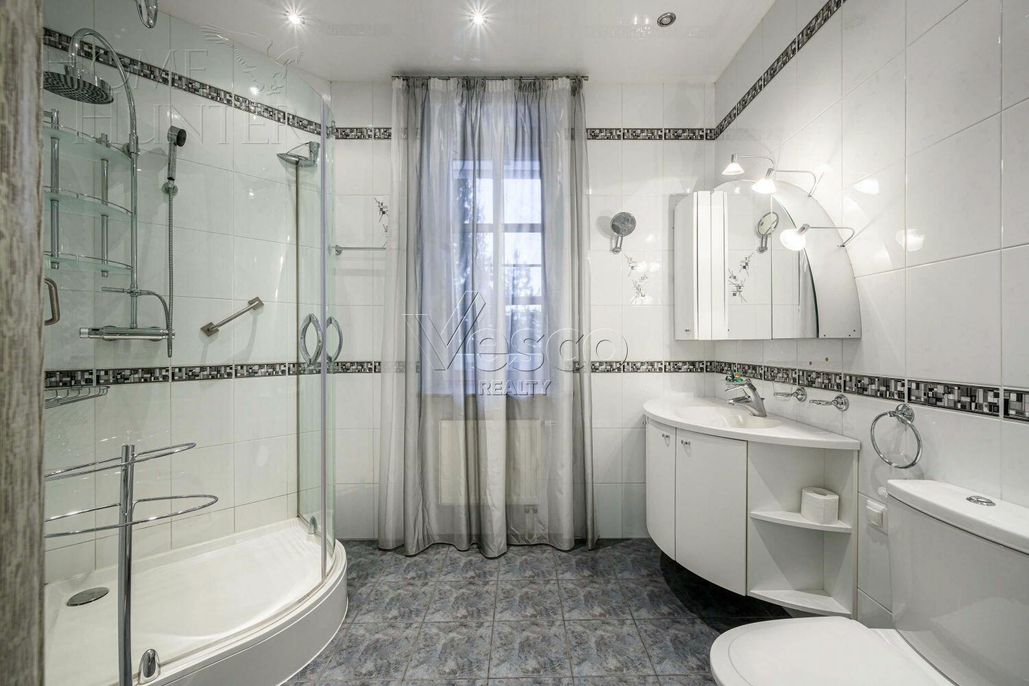 2-этажный коттедж 1 720 м² с отделкой