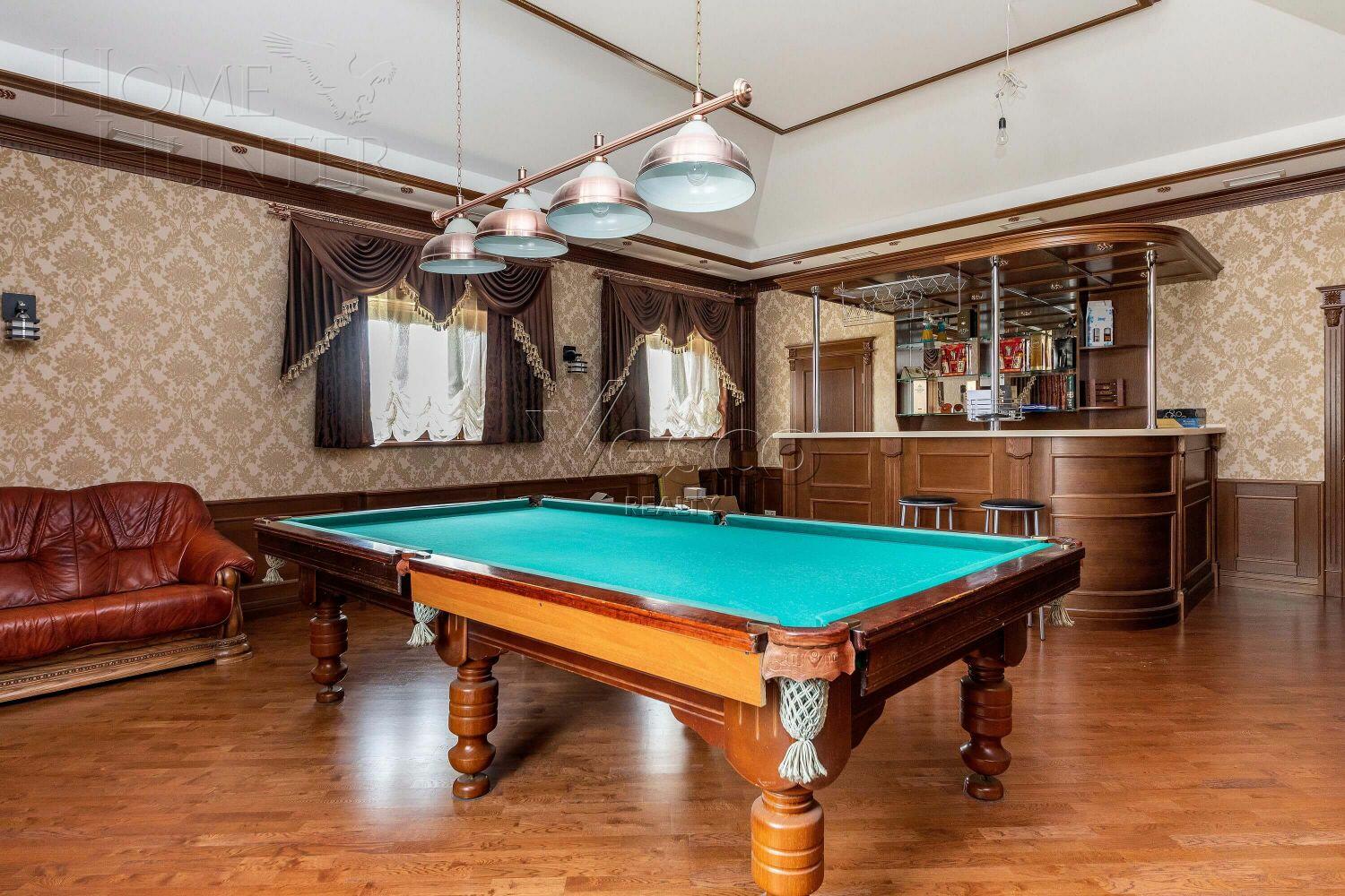 2-этажный коттедж 1 000 м² с отделкой