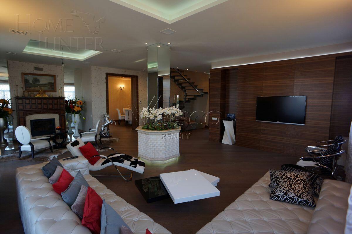 2-этажный коттедж 600 м² с отделкой