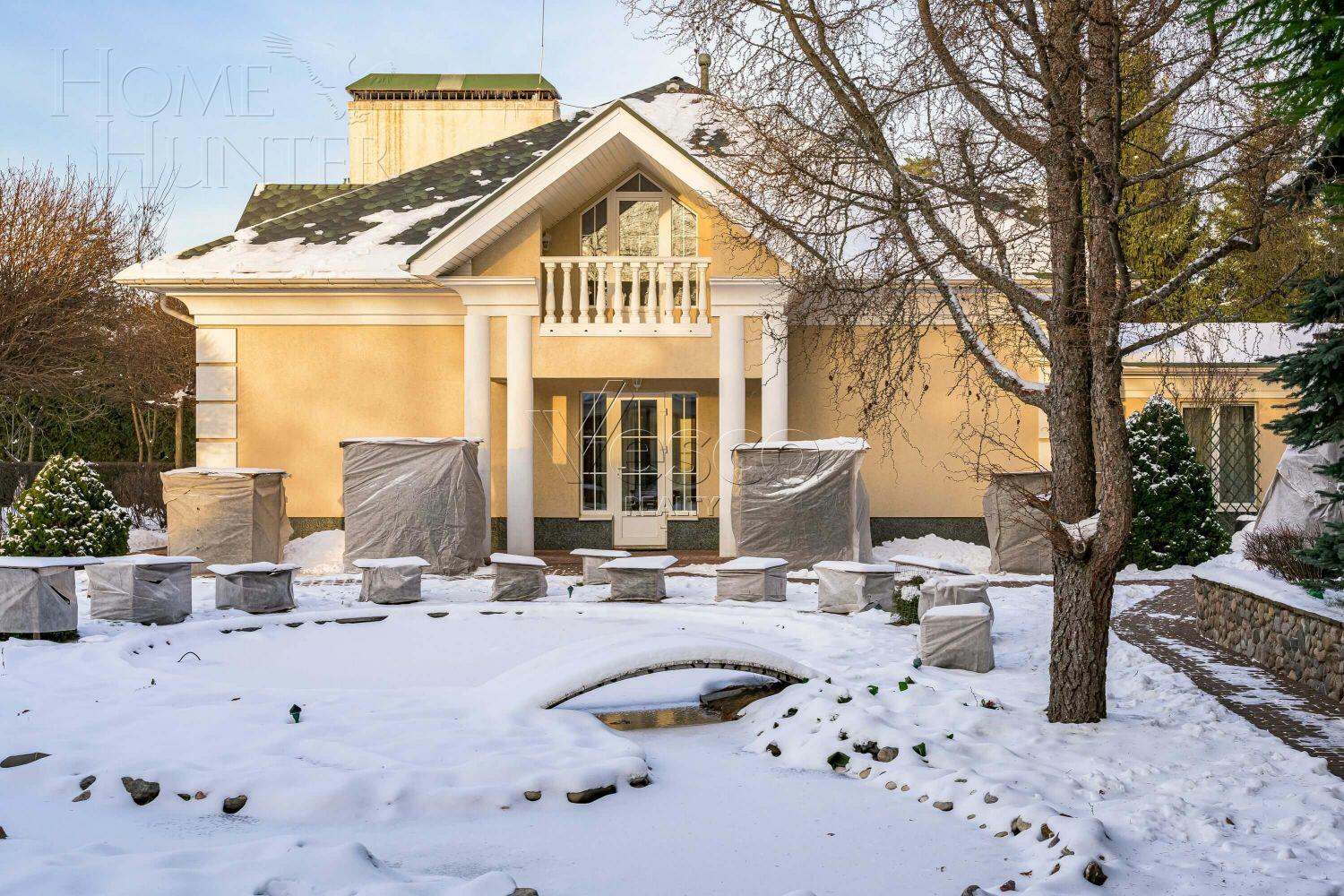 2-этажный коттедж 1 720 м² с отделкой