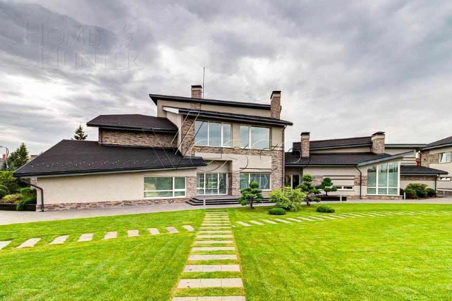 2-этажный коттедж 1 700 м² без отделки