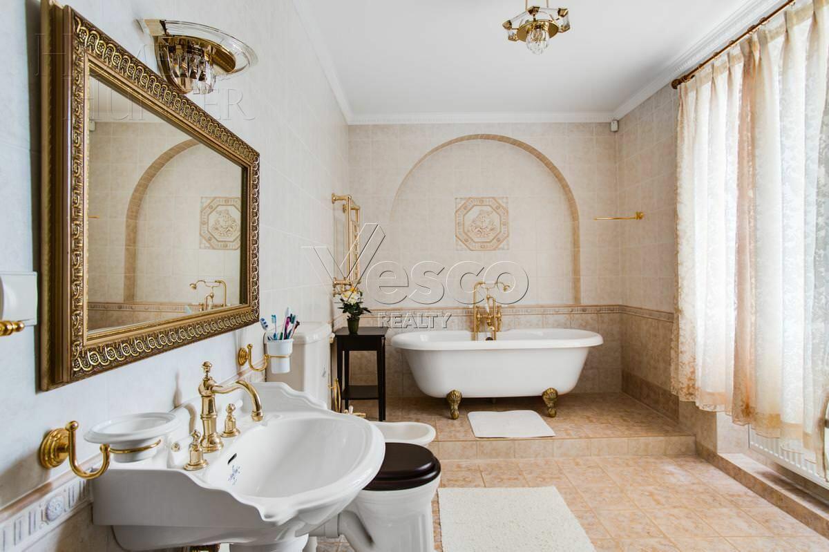 2-этажный коттедж 800 м² с отделкой