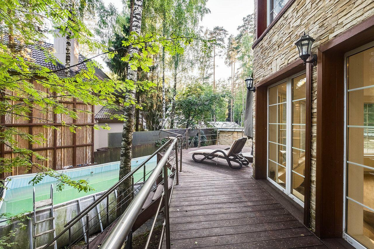 2-этажный коттедж 280 м² с отделкой