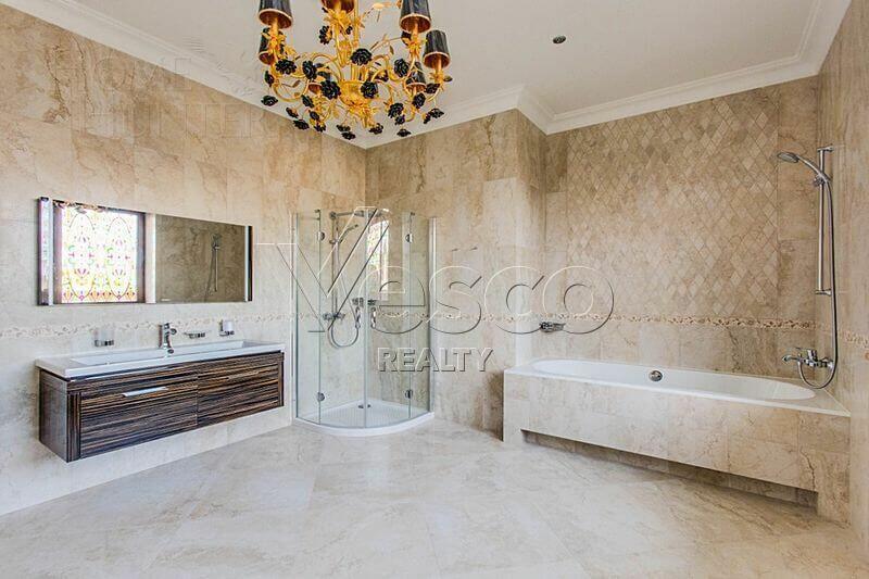 2-этажный коттедж 500 м² с отделкой