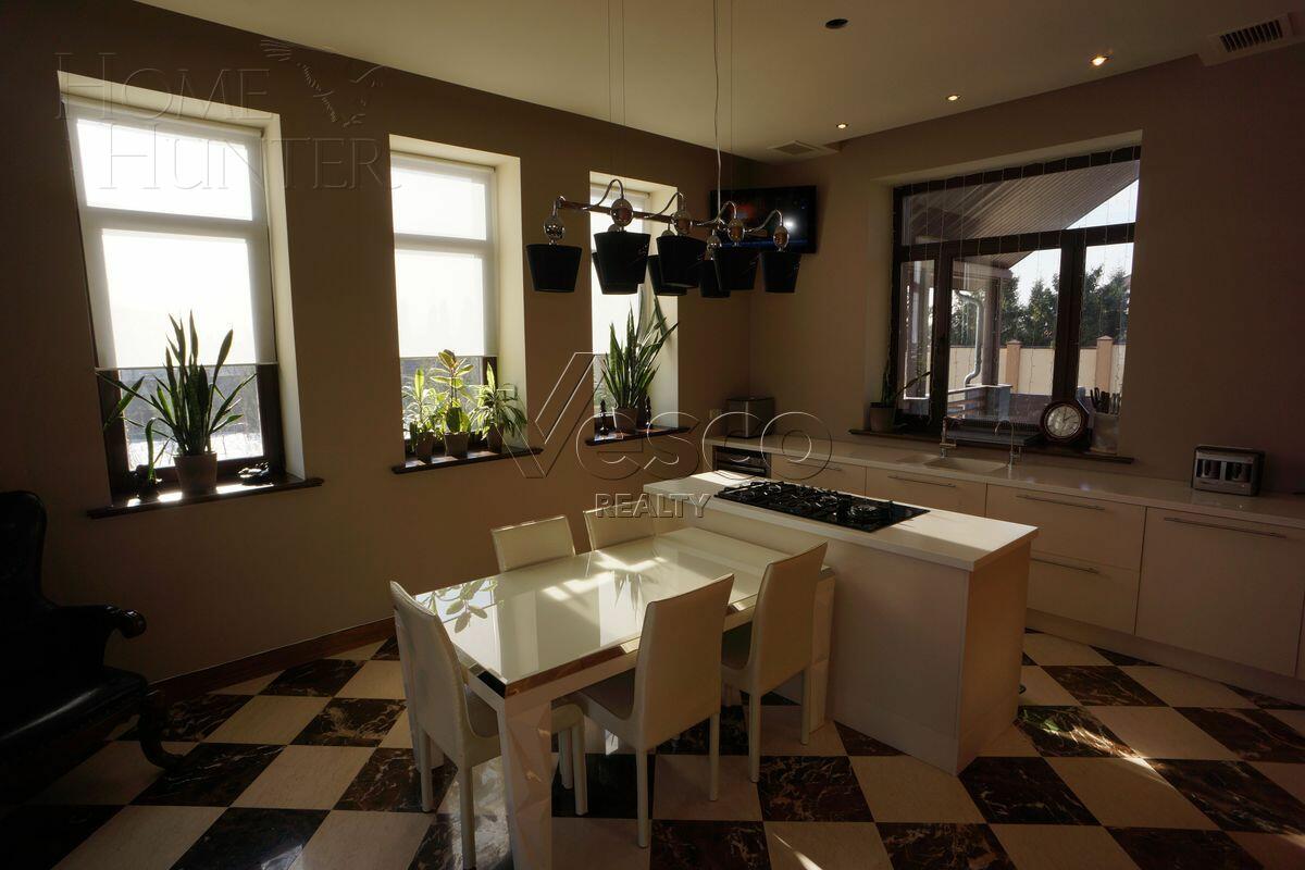 2-этажный коттедж 600 м² с отделкой