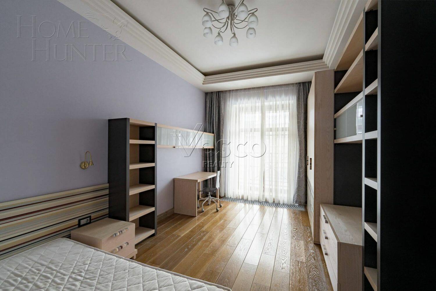 4-КОМН. КВАРТИРА С ОТДЕЛКОЙ 158.4 М² НА 4 ЭТАЖЕ
