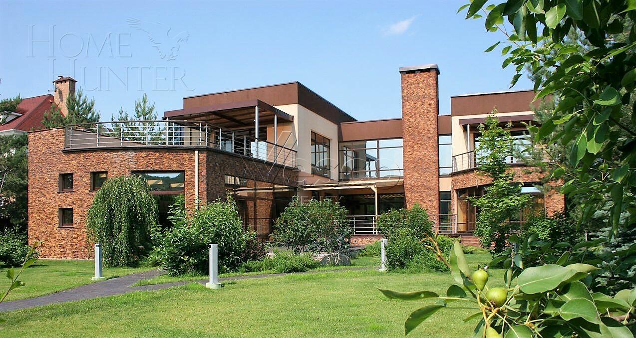 2-этажный коттедж 1 200 м² с отделкой