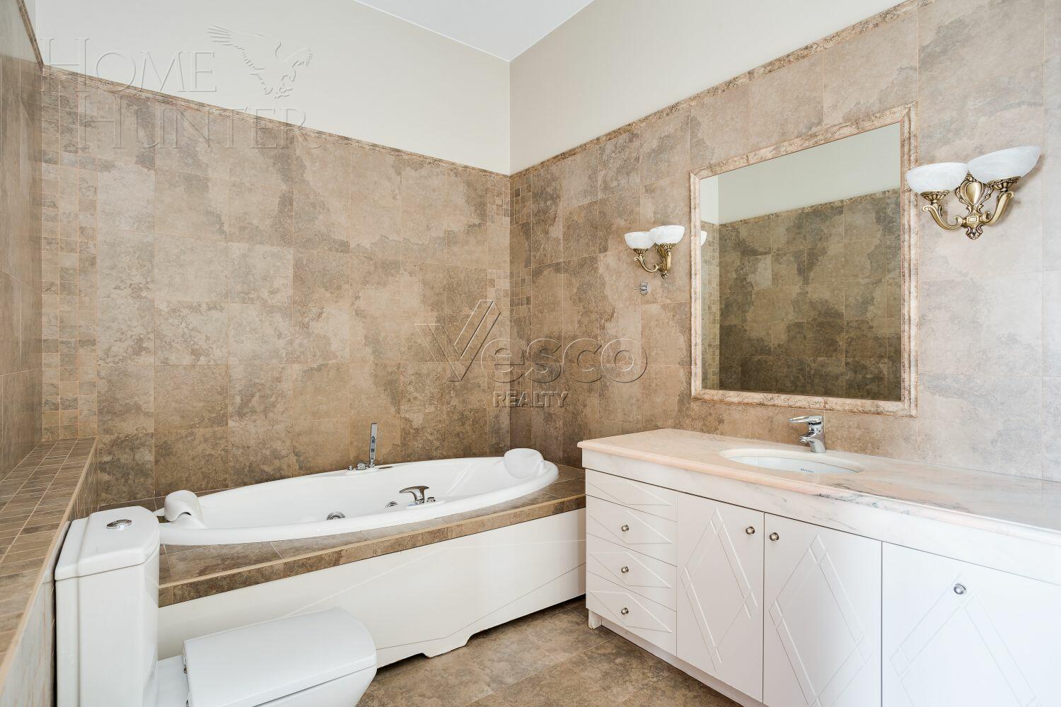 2-этажный коттедж 580 м² с отделкой