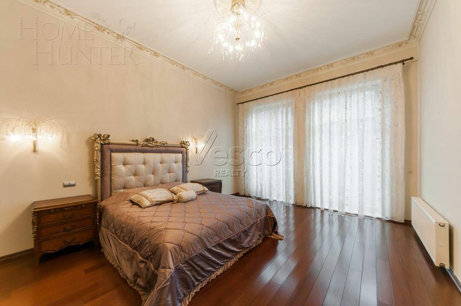 4-КОМН. КВАРТИРА С ОТДЕЛКОЙ 196 М² НА 4 ЭТАЖЕ