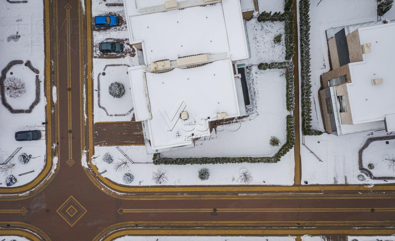 3-этажный таунхаус 360 м² с отделкой